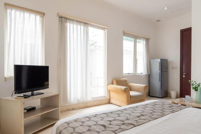 Twospaces Living At The Unit Residence Джакарта Екстериор снимка