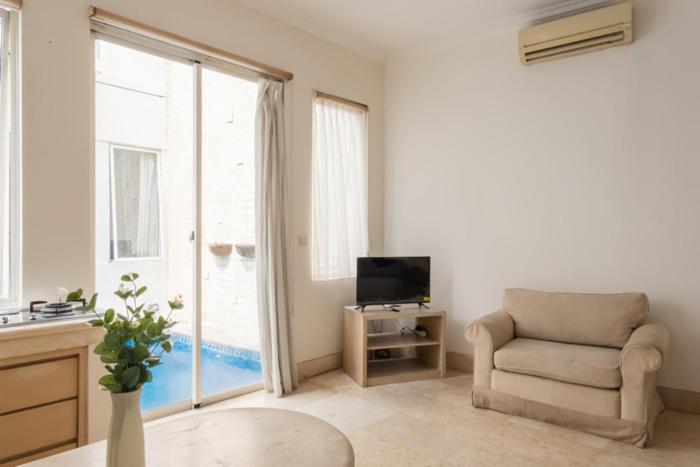 Twospaces Living At The Unit Residence Джакарта Екстериор снимка